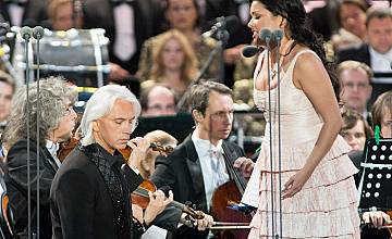 Концерт на Анна НЕтребко и Дмитрий Хворостовкий от Червения площад в Москва