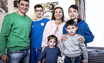 Голямото семейство на Владо Николов влиза в новия сезон на „Смени жената“ по bTV