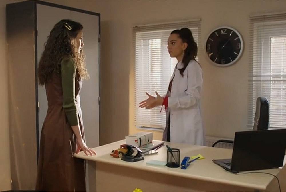 Раян разбира, че нейният нов лекар е Азра и Миран много скоро може да разбере тайната ѝ, ако Азра не се съгласи да си мълчи.